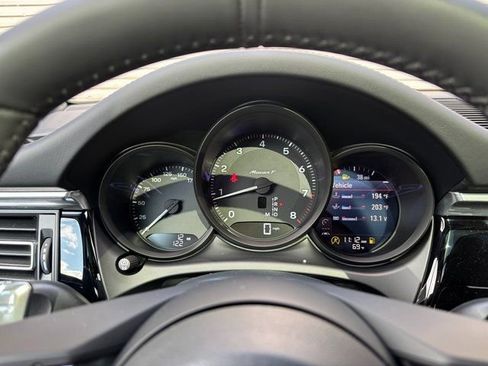 New 2026 Porsche Macan Turbo image 18