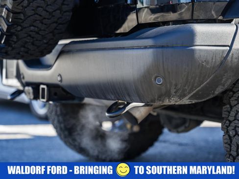 Used 2023 Ford Bronco Badlands image 7