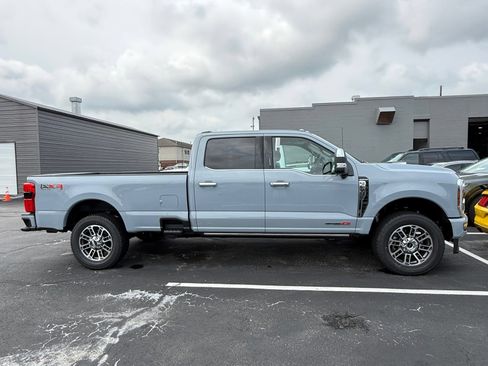 New 2026 Ford F350 Platinum w/ Platinum Plus Package AWD/4WD image 9