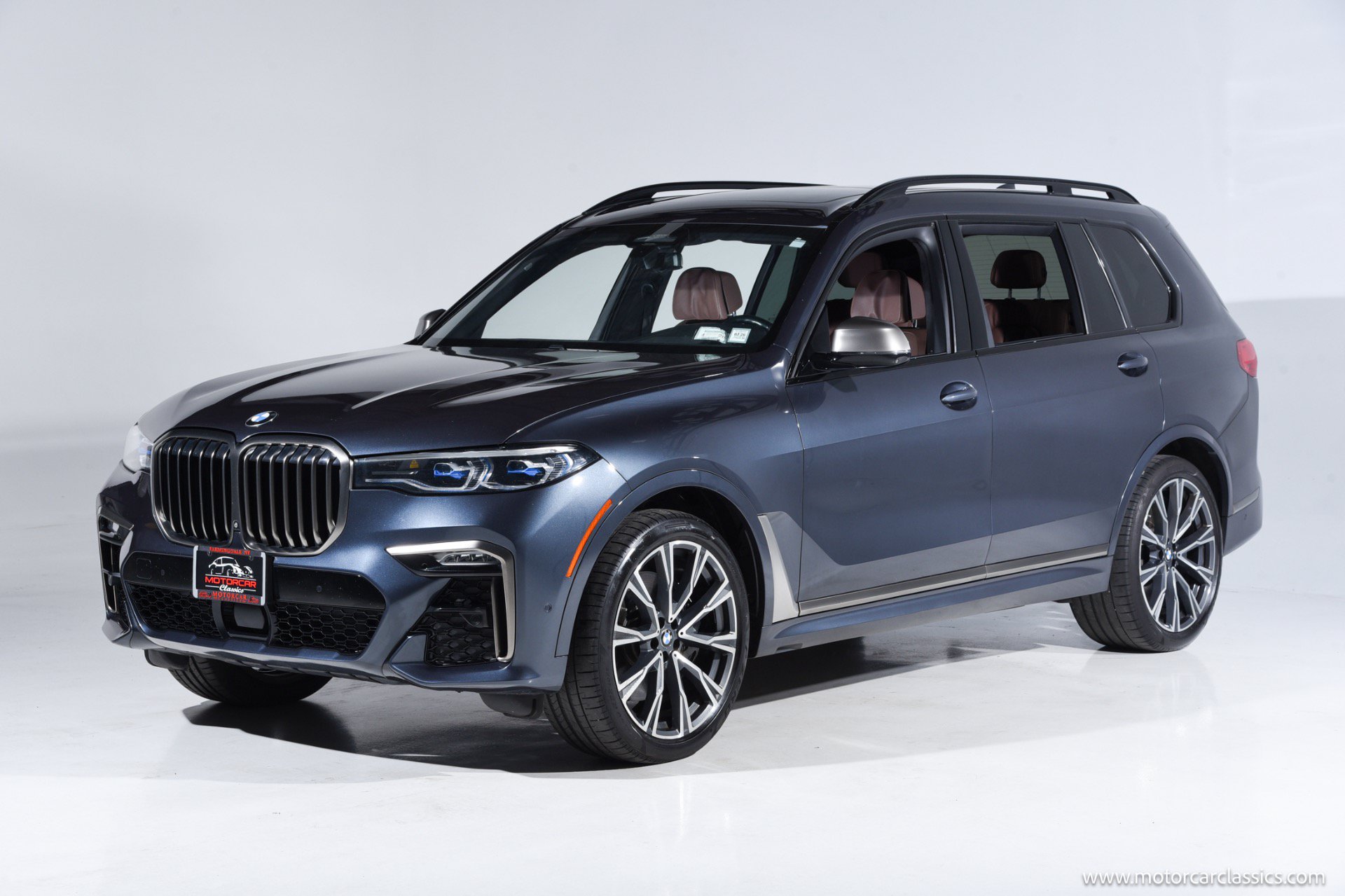 Used 2021 BMW X7 M50i AWD/4WD image 3