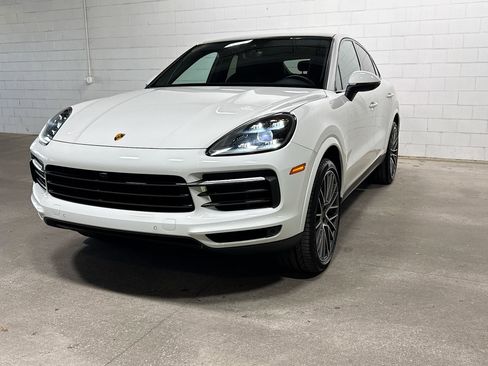 Certified 2022 Porsche Cayenne Coupe AWD/4WD image 1
