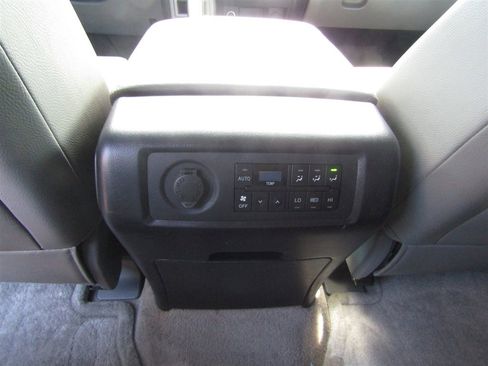 Used 2011 Toyota Sequoia Limited AWD/4WD image 26