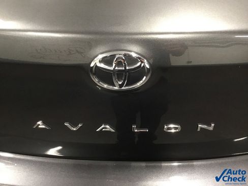 Used 2009 Toyota Avalon Limited image 13