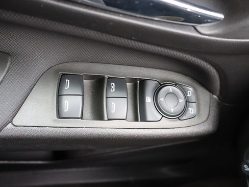 Used 2024 Chevrolet Equinox RS FWD image 26