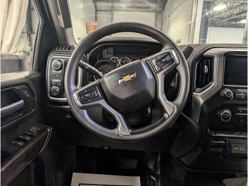 Used 2021 Chevrolet Silverado 2500 LT AWD/4WD image 11
