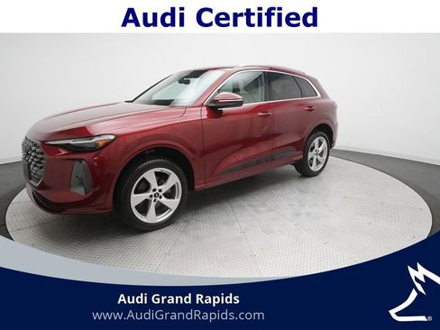 Used 2025 Audi Q5 2.0T Premium Plus w/ Premium Plus image 1