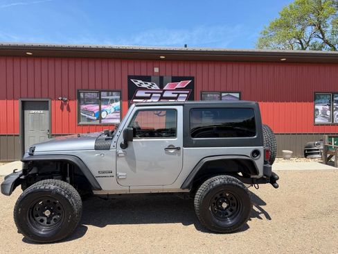 Used 2016 Jeep Wrangler Sport w/ Quick Order Package 24S AWD/4WD image 1