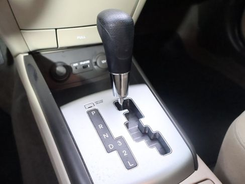 Used 2010 Hyundai Elantra GLS w/ Sunroof Pkg 3 FWD image 31