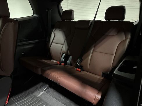 Used 2024 Kia Telluride EX w/ EX Captain's Chair Package image 31