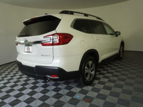 Certified 2025 Subaru Ascent Premium AWD/4WD image 7