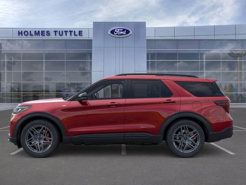 New 2026 Ford Explorer ST-Line w/ ST-Line Street Pack image 3