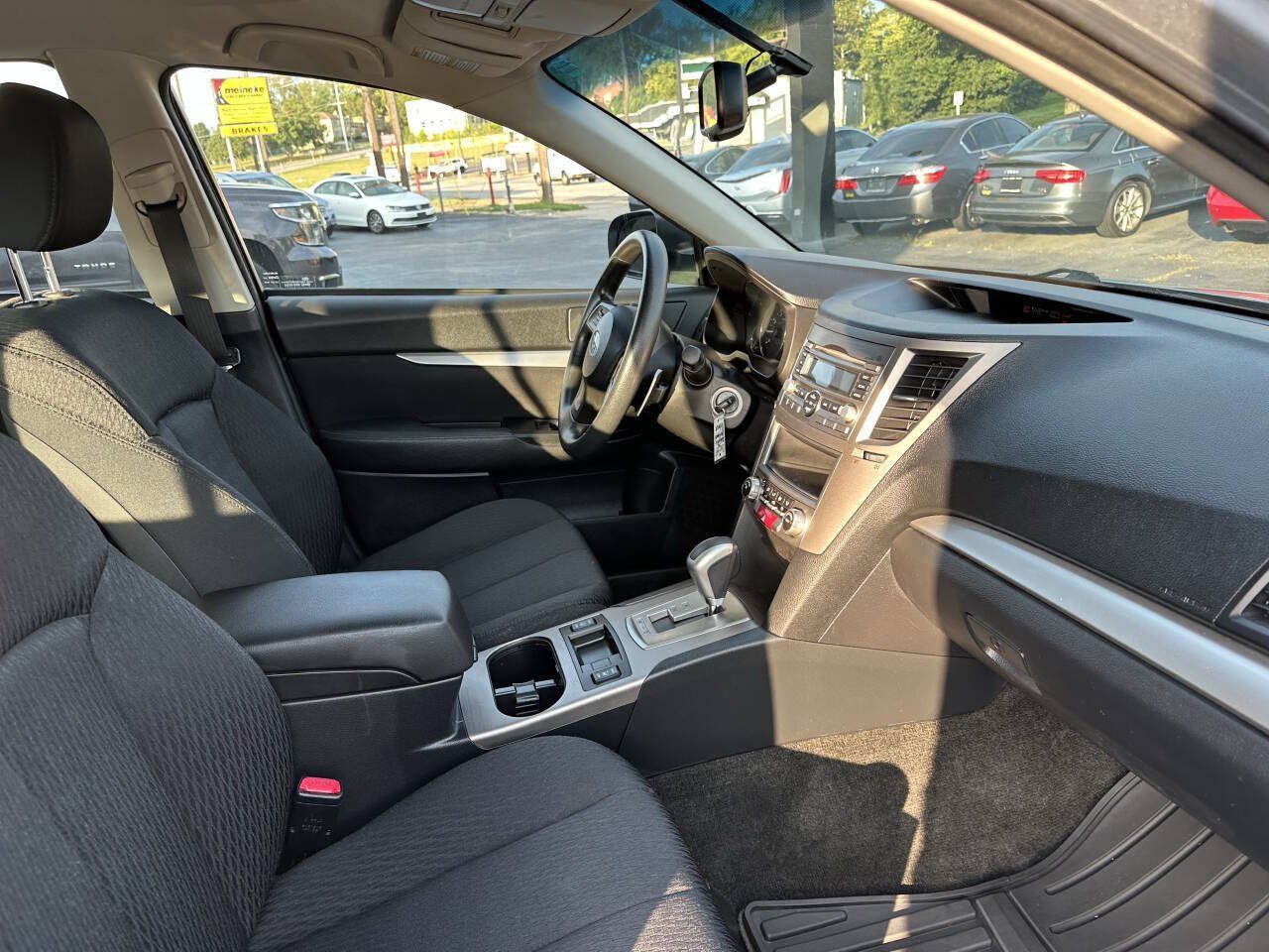 Used 2012 Subaru Outback 2.5i AWD/4WD image 6