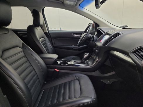Used 2016 Ford Edge SEL w/ Equipment Group 201A AWD/4WD image 21