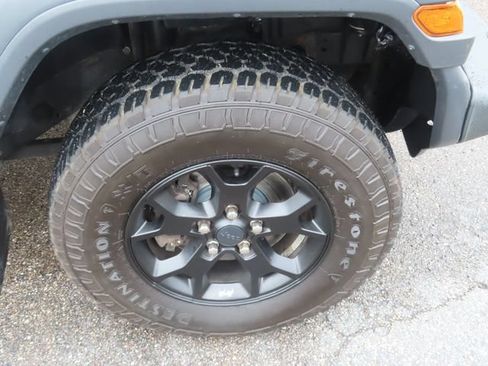 Used 2020 Jeep Wrangler Sport AWD/4WD image 13