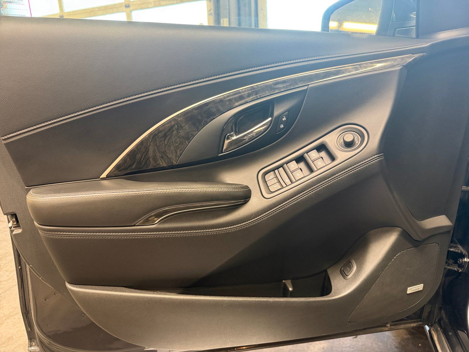 Used 2015 Buick LaCrosse Premium w/ Driver Confidence Package #1 FWD image 13