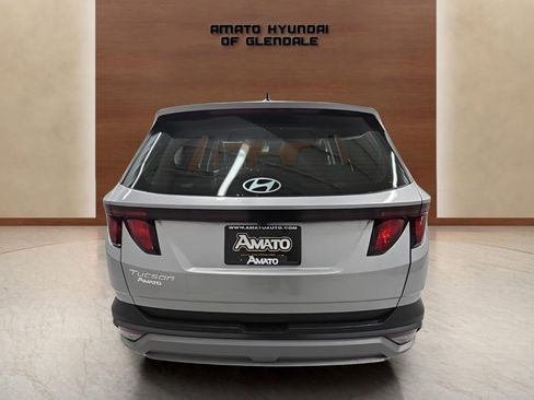 New 2026 Hyundai Tucson SE image 5