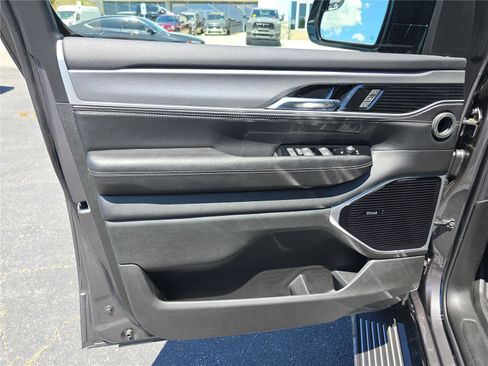 New 2026 Jeep Grand Wagoneer Limited AWD/4WD image 19