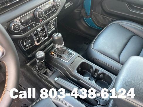 Used 2024 Jeep Wrangler Unlimited Sahara w/ Technology Group AWD/4WD image 30