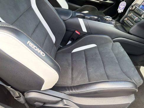Used 2020 Ford Mustang Shelby GT500 w/ Technology Package RWD image 22