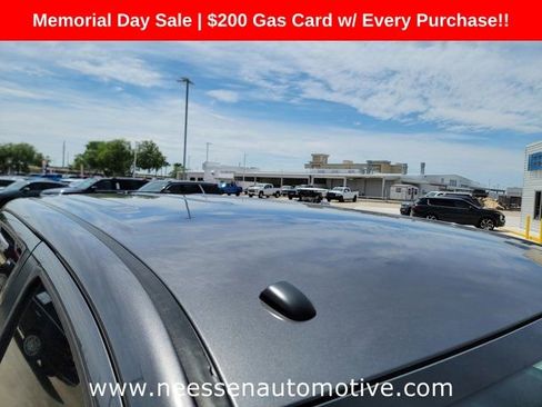 Used 2019 Toyota Tundra SR5 w/ SR5 Upgrade Package AWD/4WD image 11
