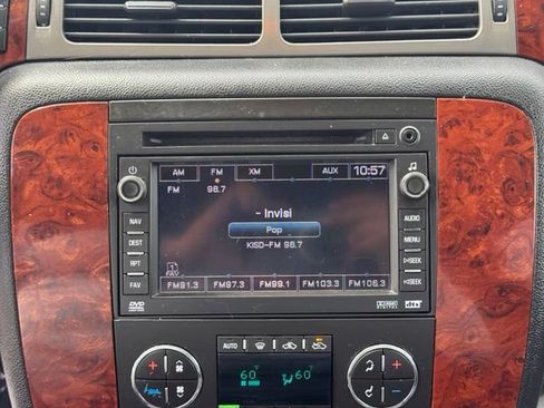 Used 2010 Chevrolet Silverado 1500 LTZ w/ Convenience Package AWD/4WD image 22