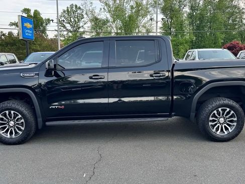 Used 2021 GMC Sierra 1500 AT4 w/ AT4 Premium Package AWD/4WD image 8