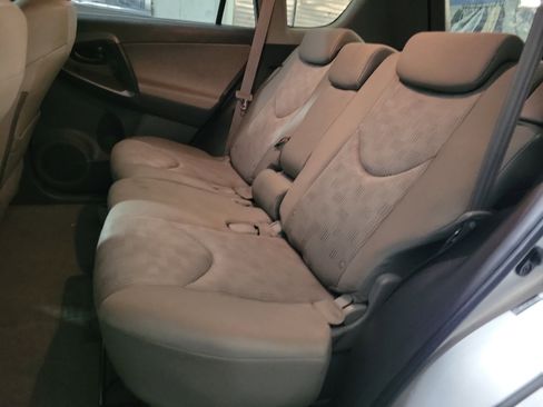 Used 2009 Toyota RAV4 4WD image 11