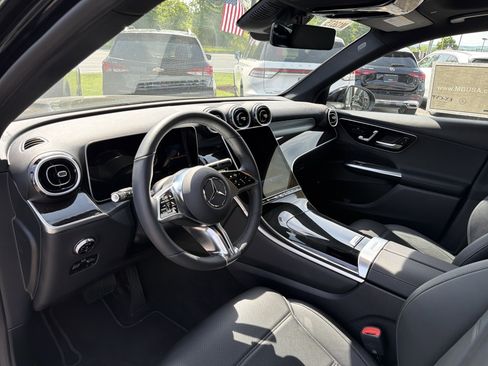 Used 2026 Mercedes-Benz GLC 300 4MATIC image 9