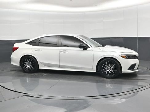 Used 2022 Honda Civic Sport image 31