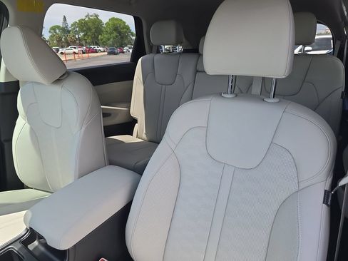 New 2026 Kia Sorento EX FWD image 22