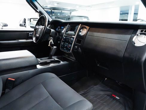 Used 2017 Ford Expedition XL w/ Equipment Group 101A image 26