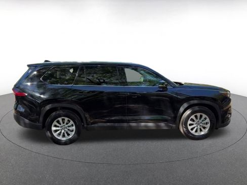 Used 2025 Toyota Grand Highlander FWD image 16