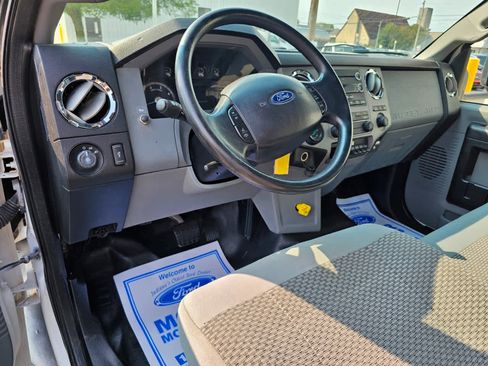 Used 2015 Ford F650 2WD Regular Cab Super Duty image 13