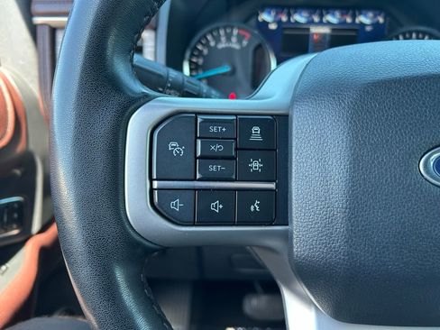 Used 2024 Ford Expedition Limited AWD/4WD image 23