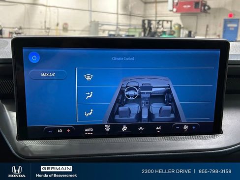 Used 2025 Ford Maverick XL w/ 4K Tow Package AWD/4WD image 24