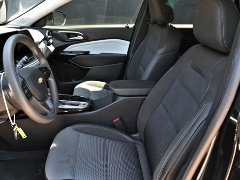 Used 2024 Chevrolet Trax LT image 20