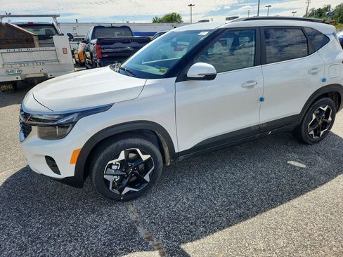 New 2026 Kia Seltos EX image 3