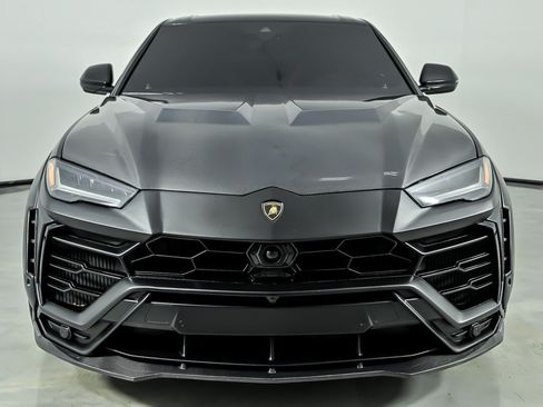 Used 2022 Lamborghini Urus AWD/4WD image 5