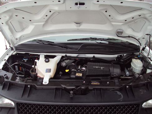 Used 2014 Chevrolet Express 1500 AWD 1500 135 image 23