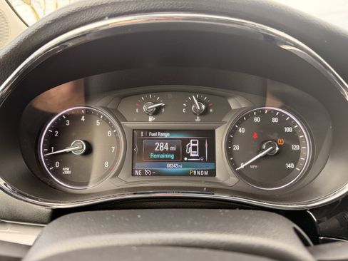 Used 2017 Buick Encore Premium image 18