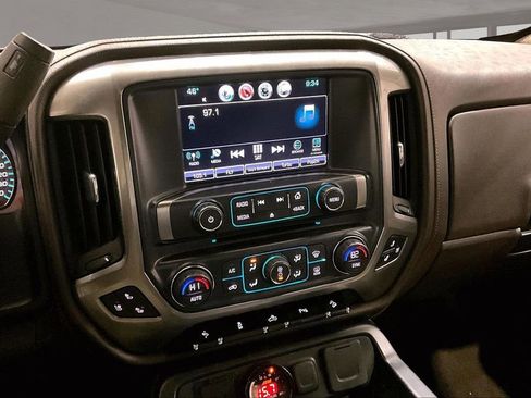 Used 2017 Chevrolet Silverado 1500 LTZ Z71 w/ LTZ Plus Package image 6