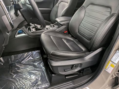 Used 2025 Ford Ranger Lariat image 9