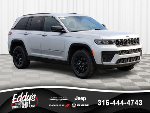 New 2026 Jeep Grand Cherokee Altitude AWD/4WD image 1