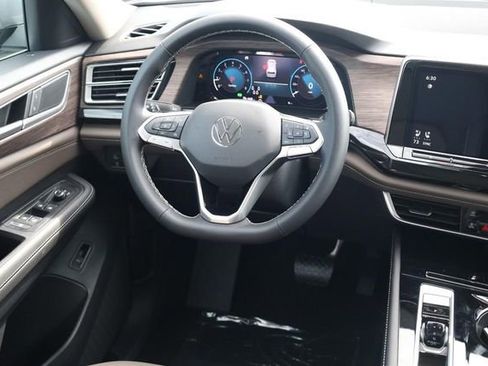 New 2026 Volkswagen Atlas SEL image 27