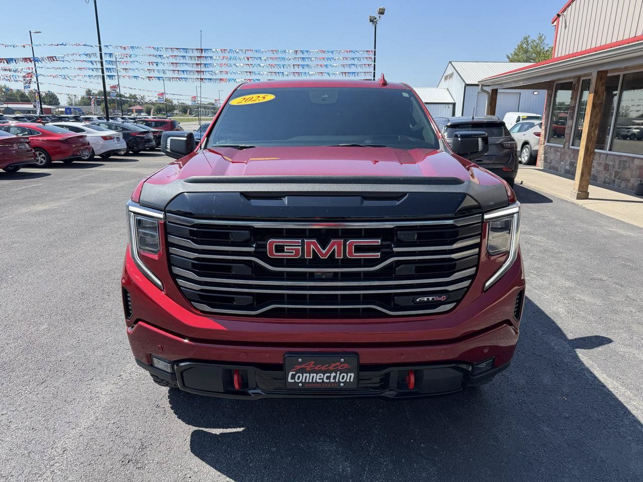 Used 2025 GMC Sierra 1500 AT4 w/ AT4 Premium Package AWD/4WD image 12