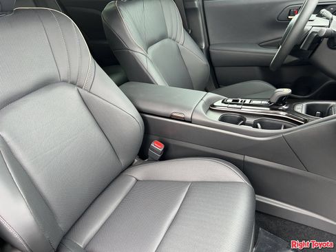 New 2026 Toyota Crown Platinum AWD/4WD image 12