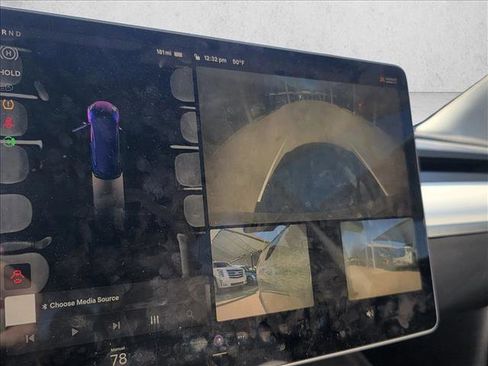 Used 2022 Tesla Model 3 image 12