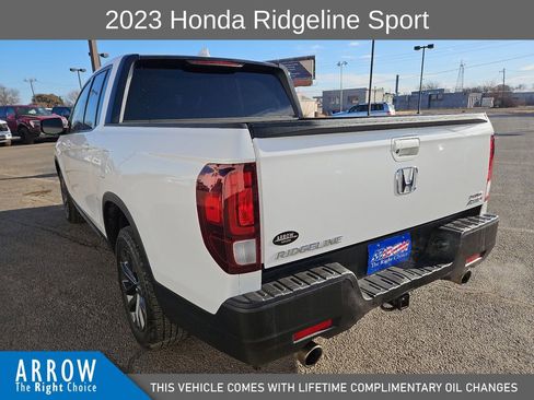 Used 2023 Honda Ridgeline Sport image 9
