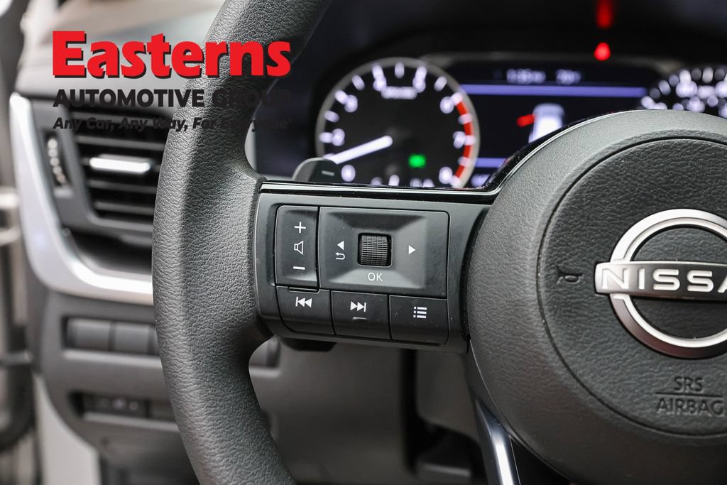 Used 2023 Nissan Rogue SV AWD/4WD image 68