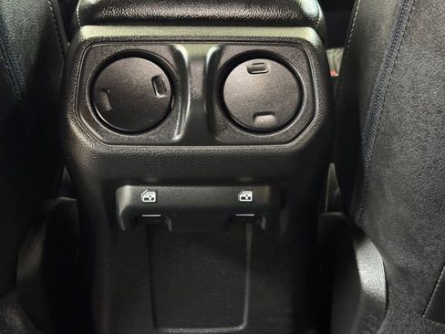 Used 2022 Jeep Wrangler Unlimited Willys image 17